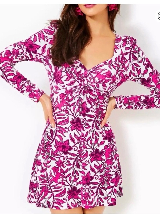 Lilly Pulitzer Dresses & Skirts - Lilly Pulitzer White and Fuchsia Floral Long Sleeve Dress